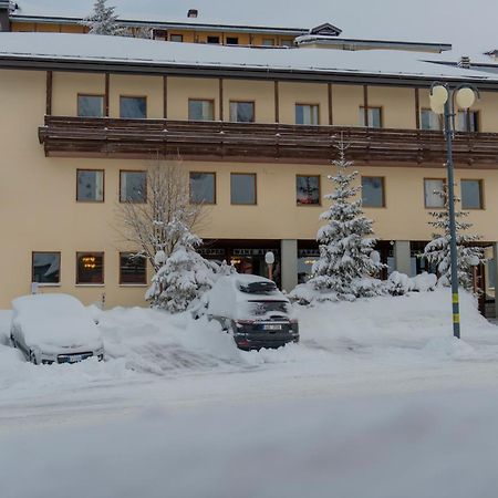 Top Apartments Passo del Tonale Exterior photo