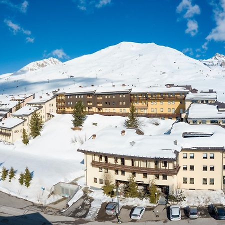Top Apartments Passo del Tonale Exterior photo