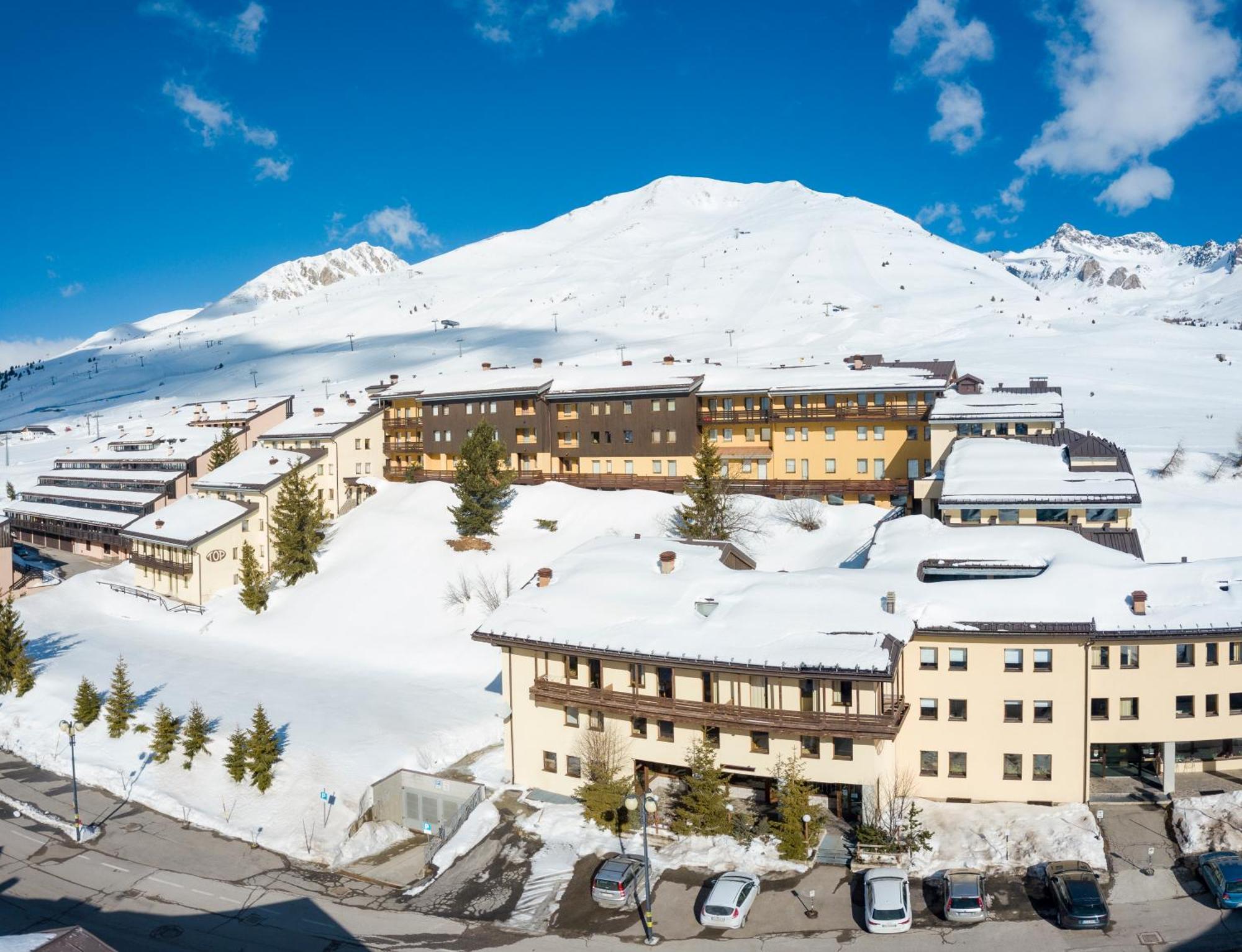 Top Apartments Passo del Tonale Exterior photo